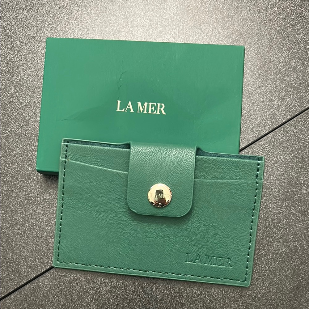 La Mer Green Leather Card Holder with Gold Button